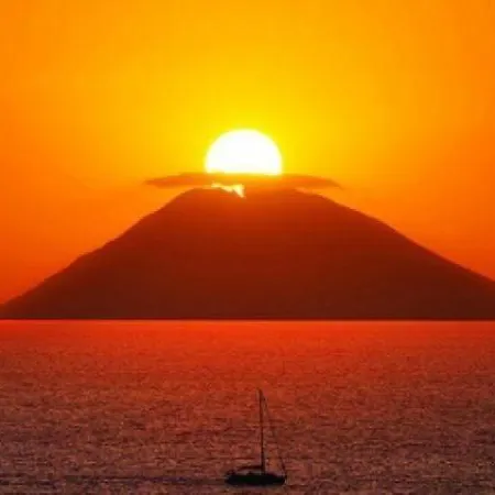 Il Tramonto Capo Vaticano