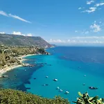 Accommodation Il Tramonto Rosso Tropea Capo Vaticano トロペーア