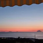 Accommodation Il Tramonto Rosso Tropea Capo Vaticano アパート トロペーア