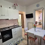 アパート Accommodation Il Tramonto Rosso Tropea Capo Vaticano トロペーア