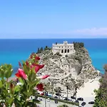 Accommodation Il Tramonto Rosso Tropea Capo Vaticano