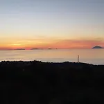Accommodation Il Tramonto Rosso Tropea Capo Vaticano *