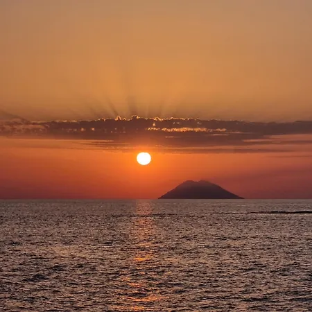 Il Tramonto Capo Vaticano Apartment Tropea