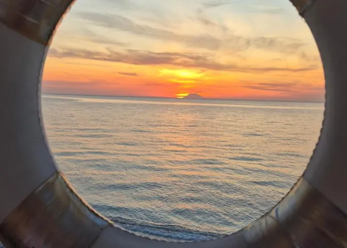 Il Tramonto Capo Vaticano 特罗佩阿